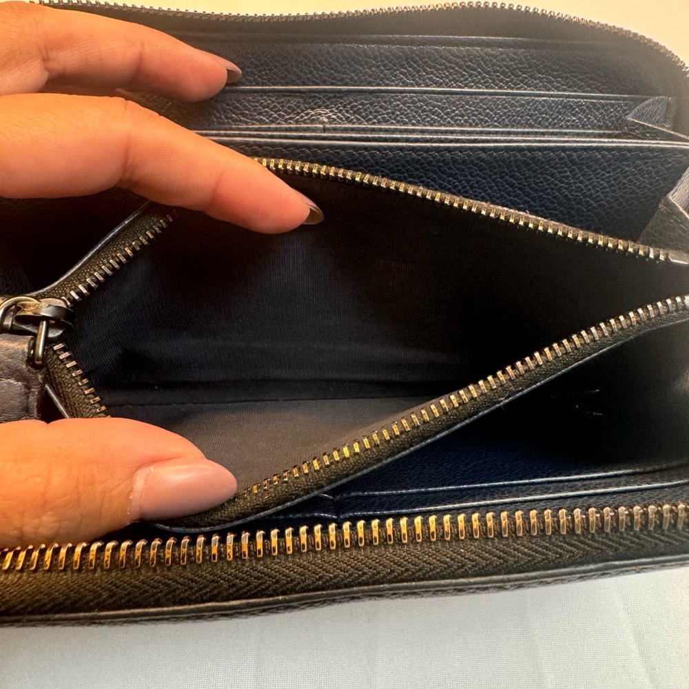Prada wallet - Picture 4 of 9